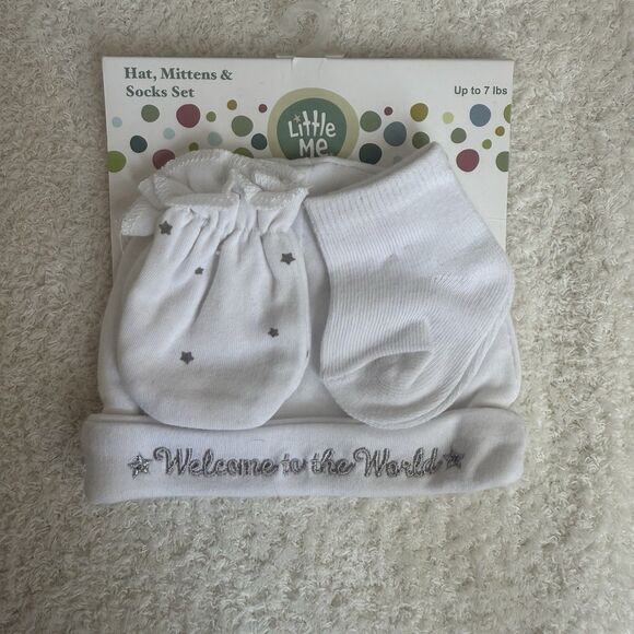 Little Me- New Born”Welcome To The World” Hat, Mittens &socks Set- White/ Silver - Picture 1 of 3